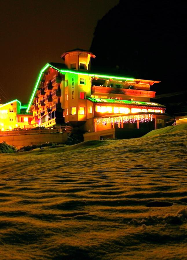 Alps Oriental Wellness Hotel Campodolcino Exterior foto