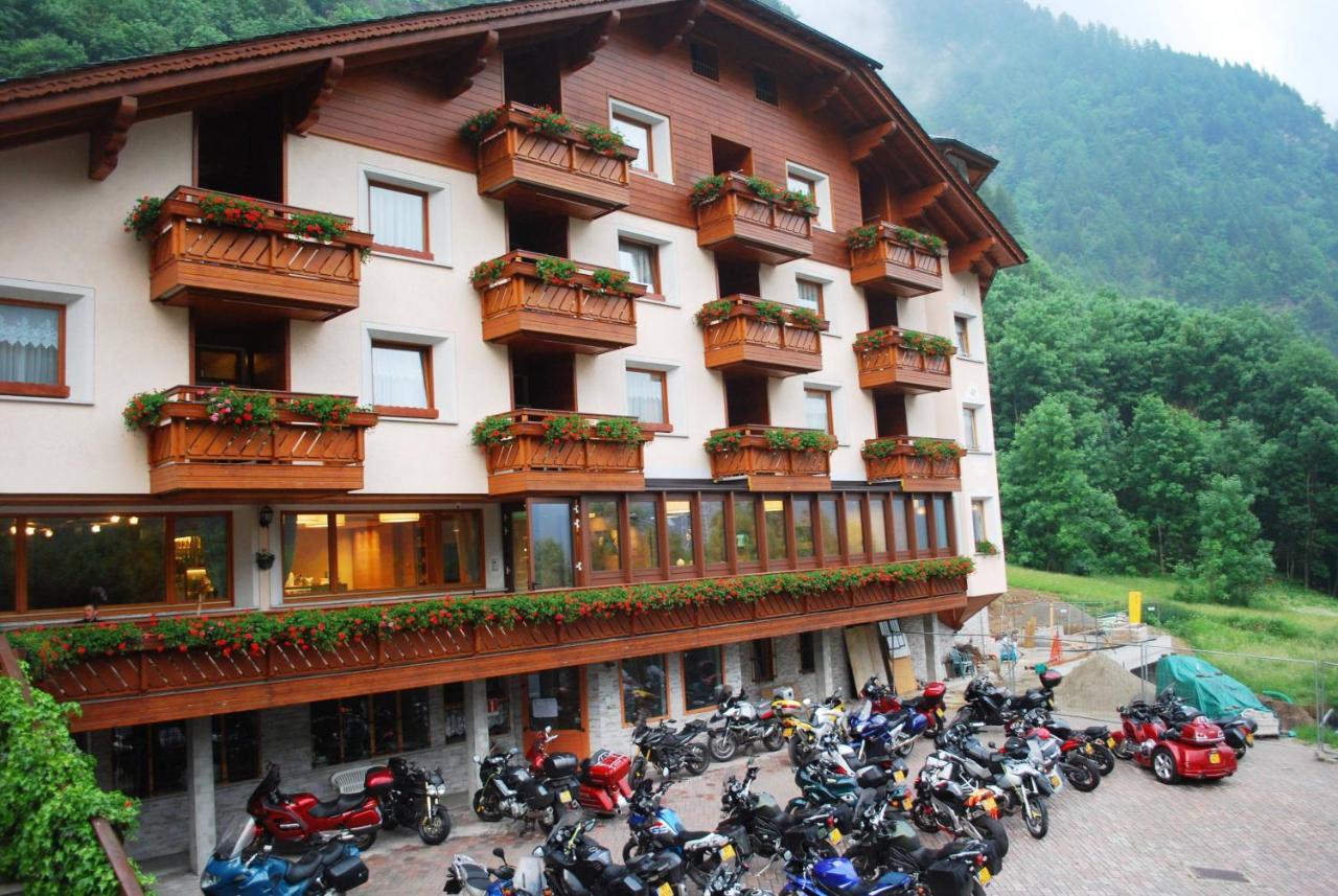 Alps Oriental Wellness Hotel Campodolcino Exterior foto